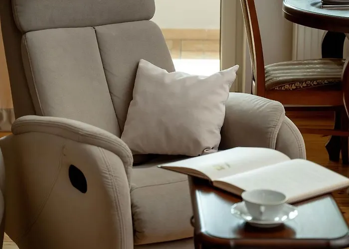 Family With Balcony In By Renters 브로츠와프