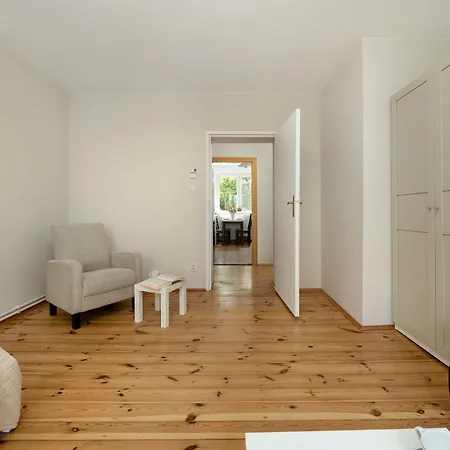 Family With Balcony In By Renters Apartamento Breslavia