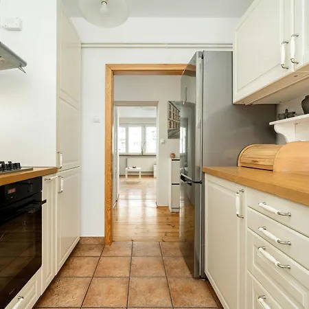 Family With Balcony In By Renters Breslavia