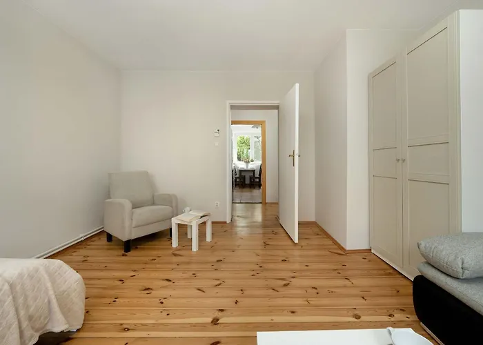 Family With Balcony In By Renters Appartement Wrocław